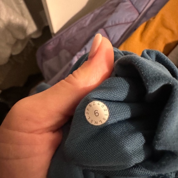 Lululemon biker short - Picture 3 of 4